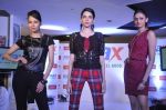 at the launch of Max_s Festive 2013 collection in Phoenix Market City Mall, Kurla, Mumbai on 27th Sept 2013 (37).JPG